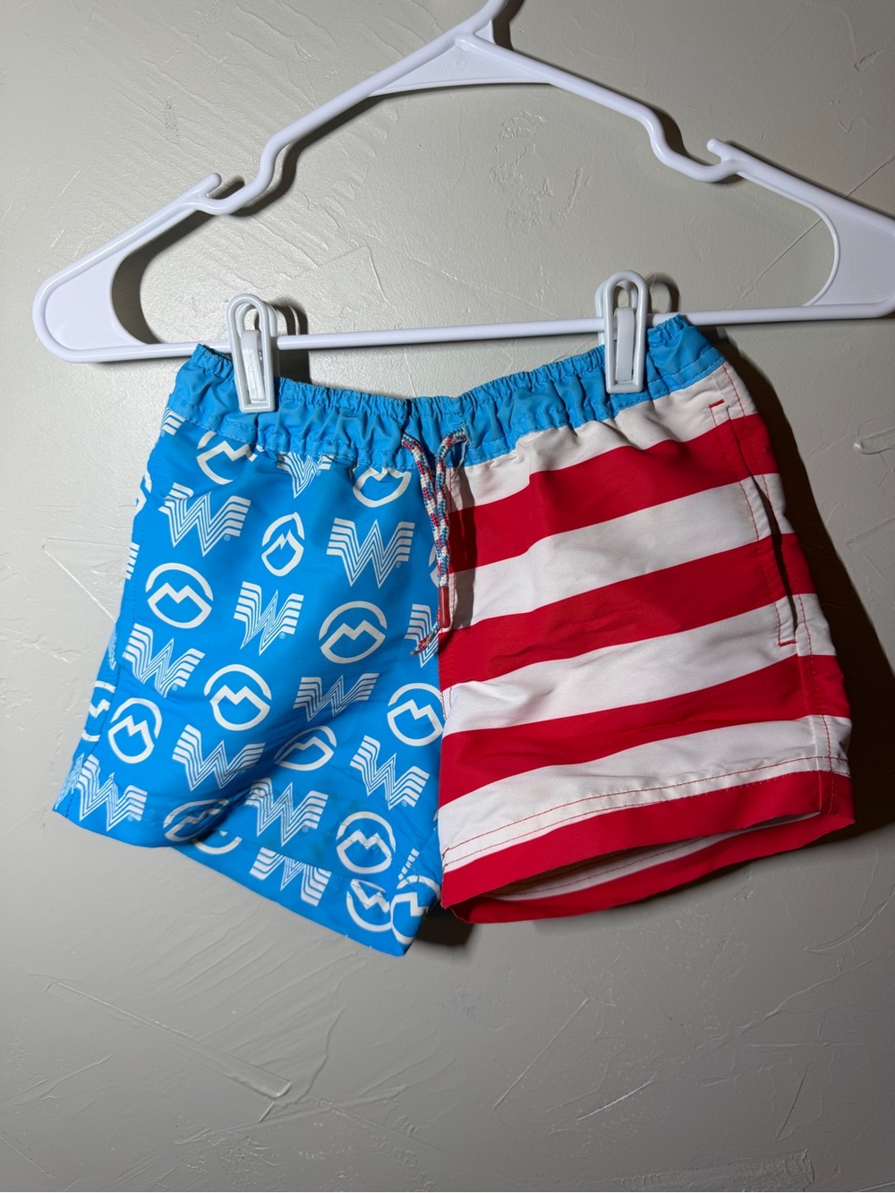 Kids Magellan Whataburger Blue & Red Flag-Stripe Swim Trunks